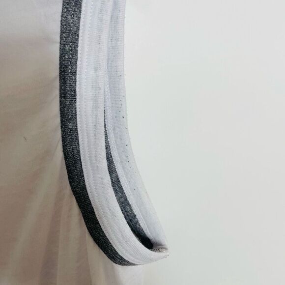 Chaser White Crewneck Tank Top‎ Dark Gray Piping Detail Medium M - Picture 5 of 8